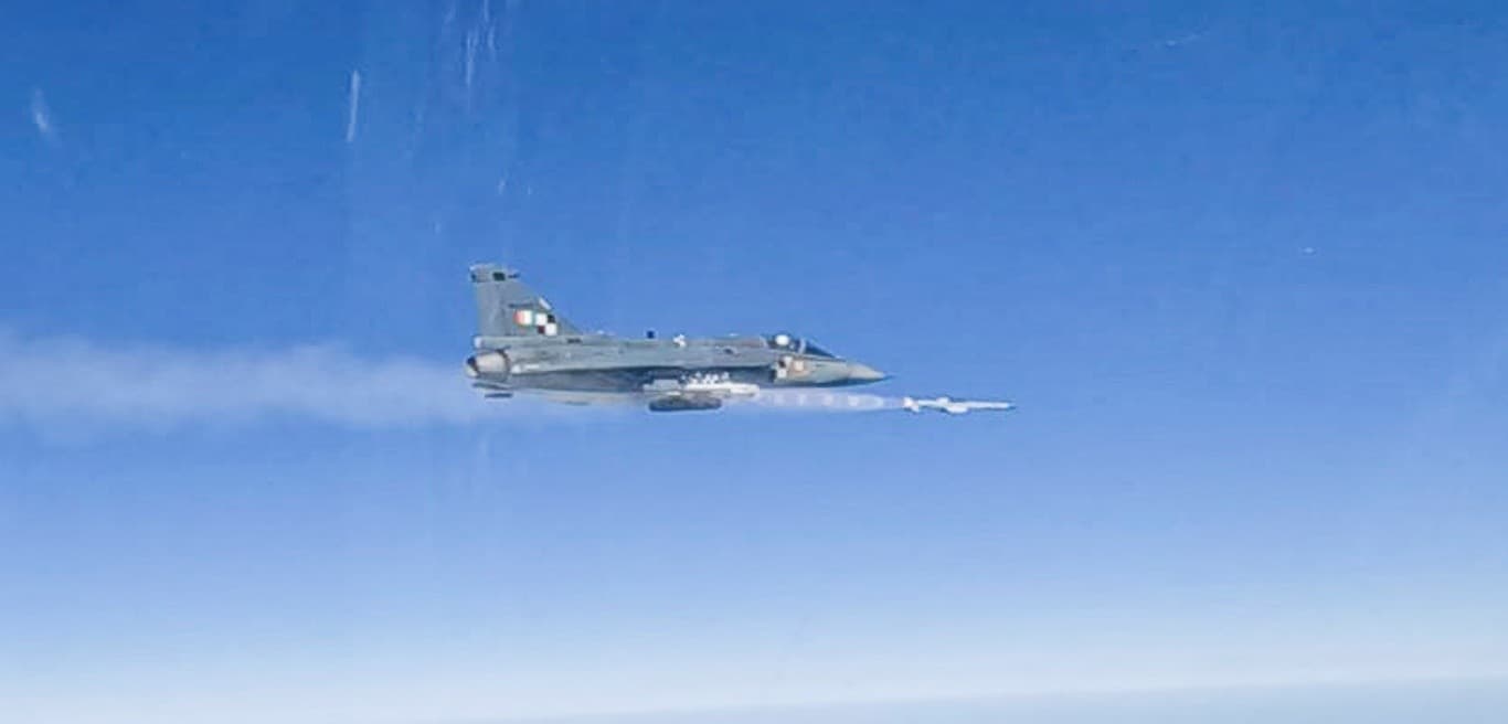 Indian Defence exports surge to a record high of Rs 23,622 crore in 2024-25