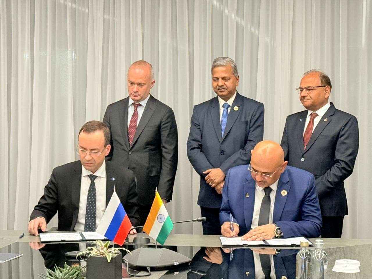 HAL and UAC Sign MoU in Moscow for Production of SJ-100