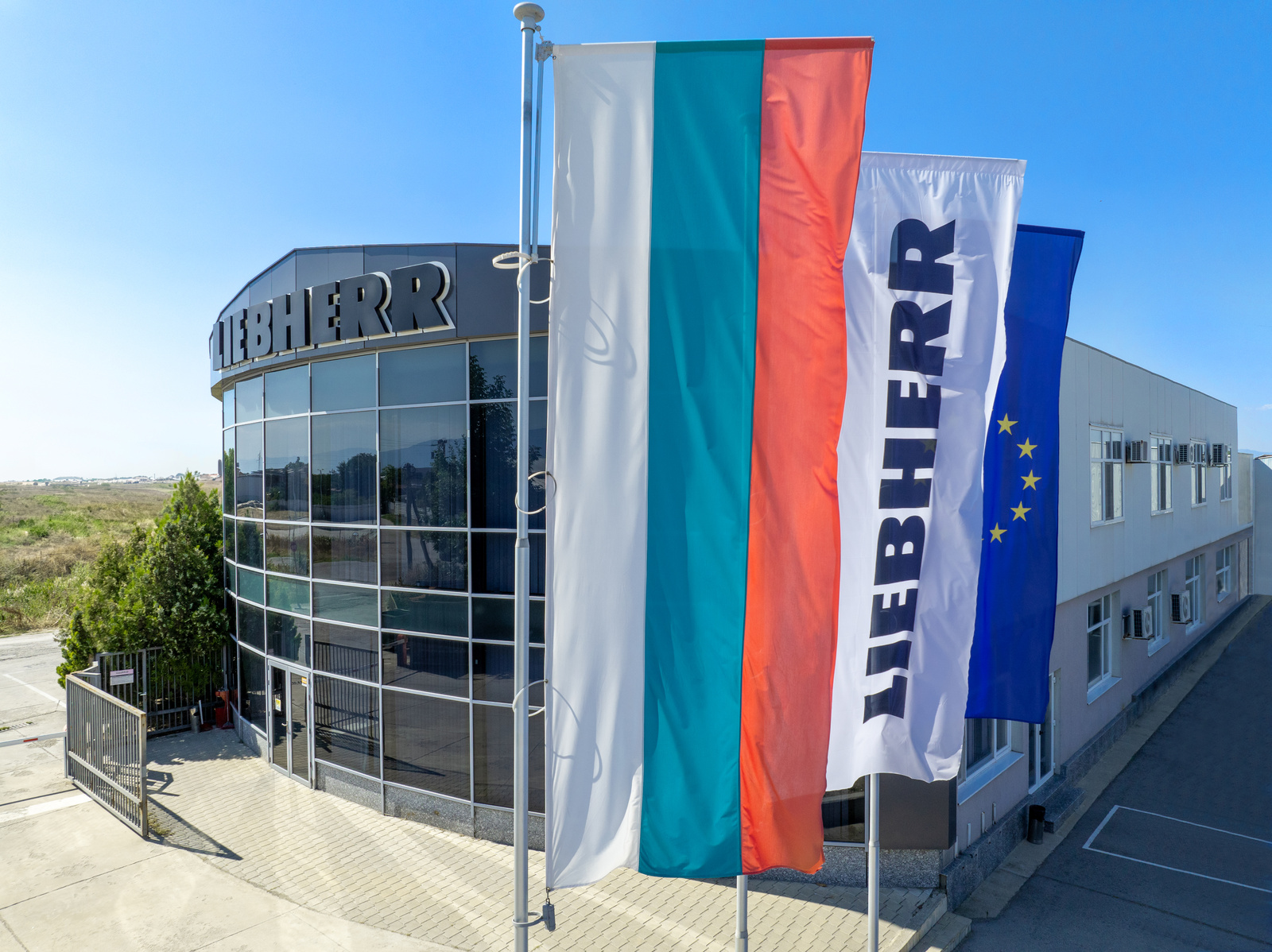 Liebherr strengthens assembly capabilities in Europe - Aeromag Asia
